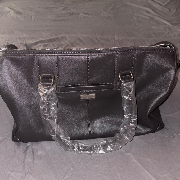 Jewell by Thirty-One Handbags - Jewell by Thirty-One Carry-all Trendsetter in “City Heels” and Jewell Pockets